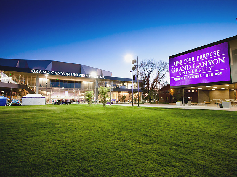 b1_0002_Grand_Canyon_University_Arena_-_Dusk