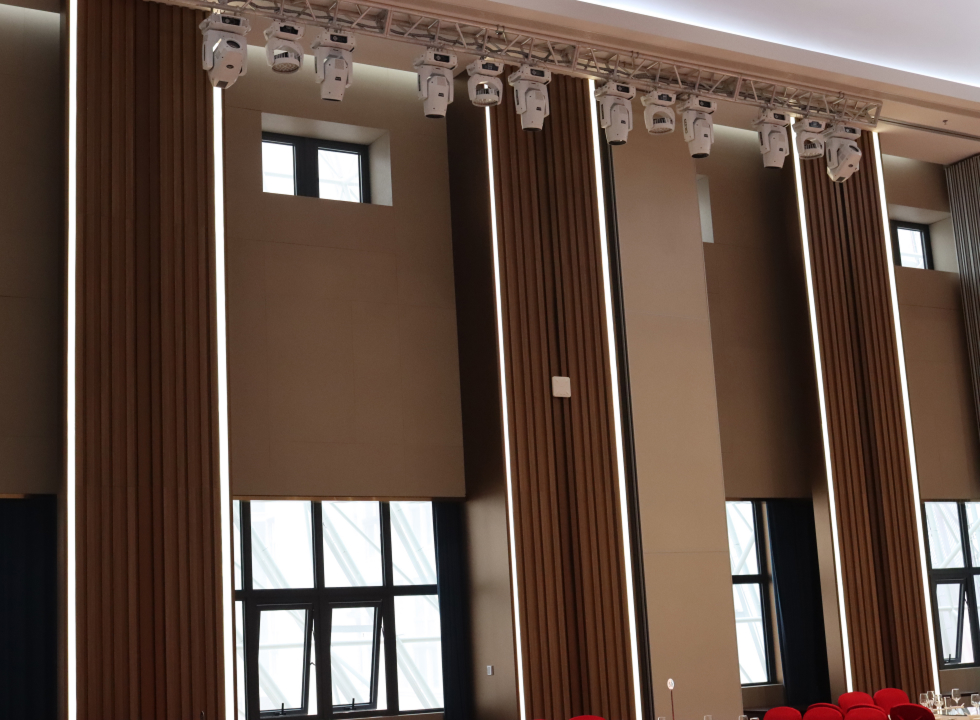 Yixing Four Season Peninsula Hotel